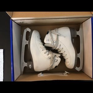 Reidell Ice Skates